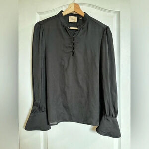TAHARI  Blouse